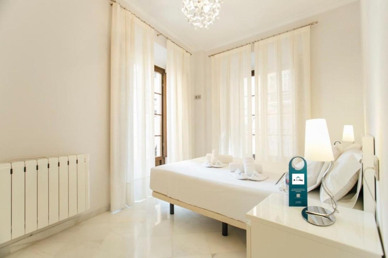 Minimalism And Modern- 2Bd 1Bth- Las Setas Sevilla Bagian luar foto