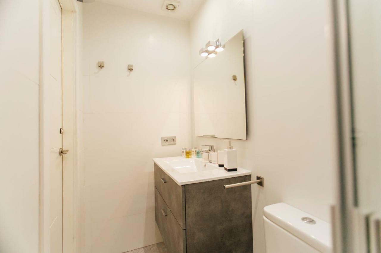 Minimalism And Modern- 2Bd 1Bth- Las Setas Sevilla Bagian luar foto